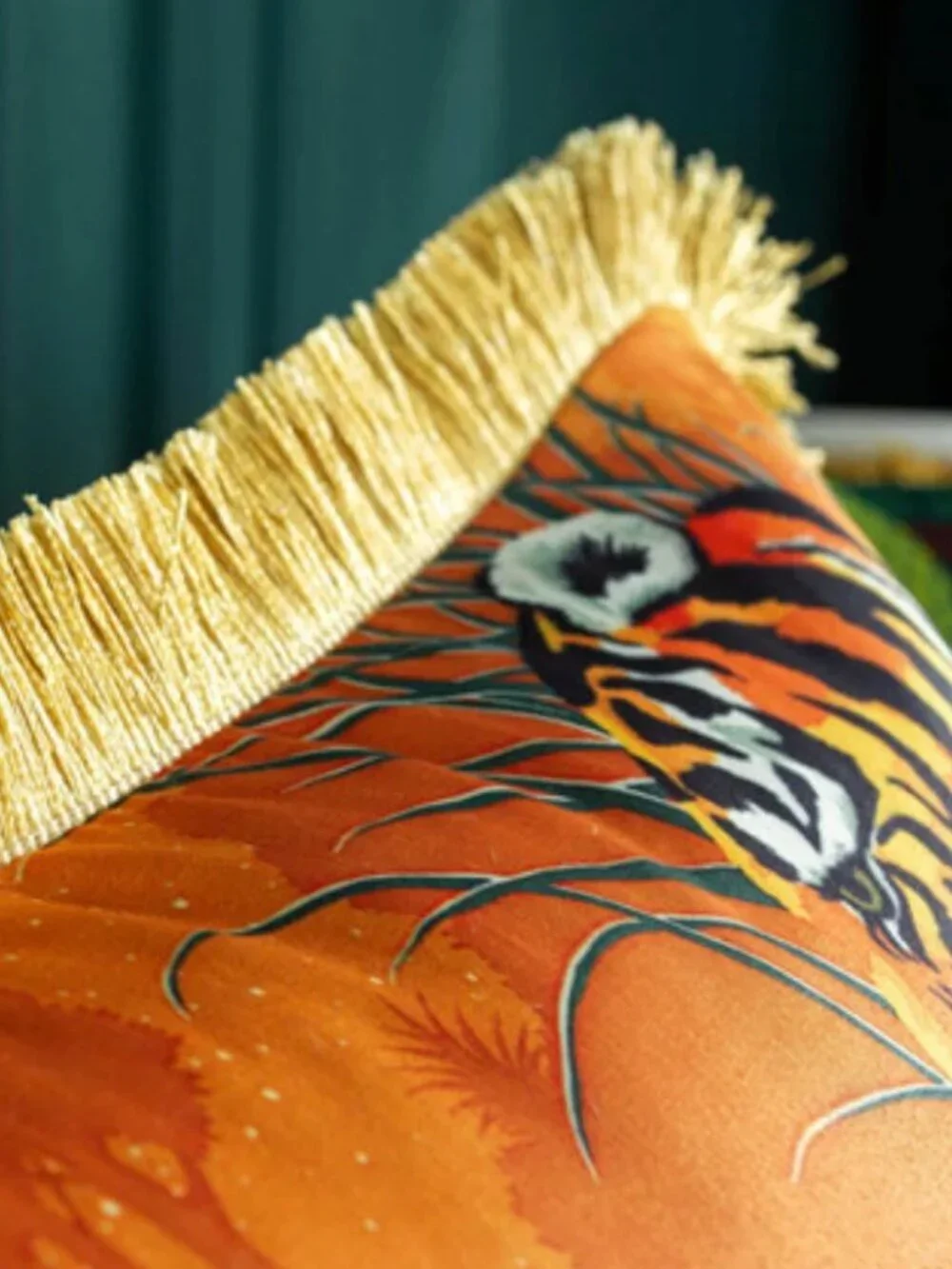 2 pcs NEW Bold & Luxe tiger jungle animal Fringe Throw Pillow case Cover Set